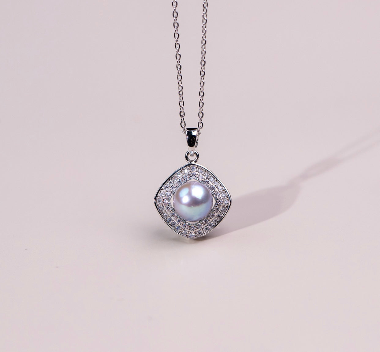 Freshwater Baroque Pearl Pendant Necklace