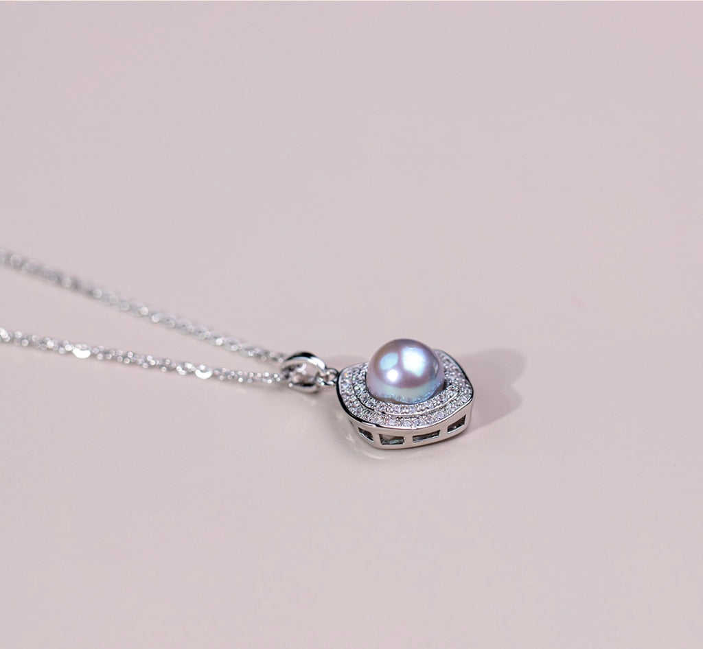 Freshwater Baroque Pearl Pendant Necklace